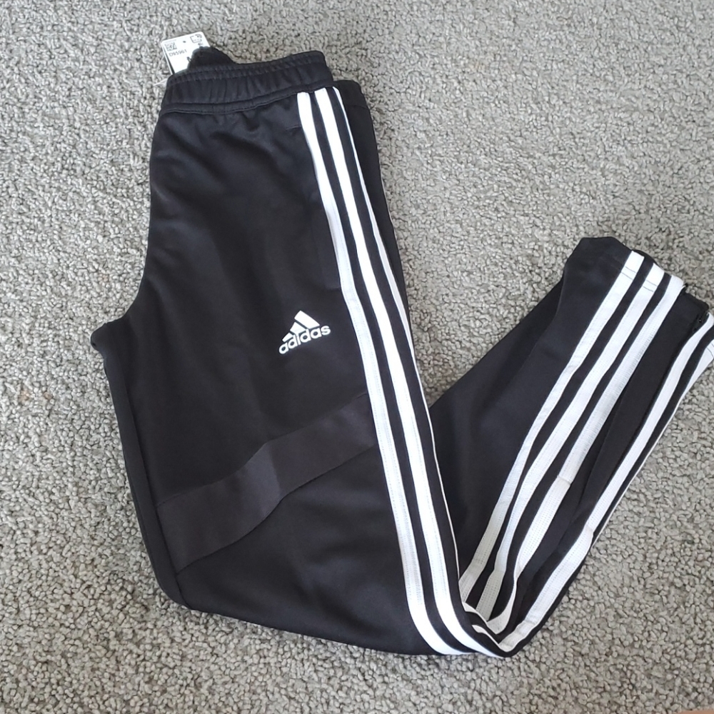 Adidas tapered pants